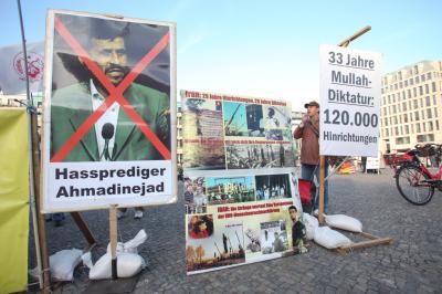 베를린 미국 대사관 앞 이란인 시위 	 03