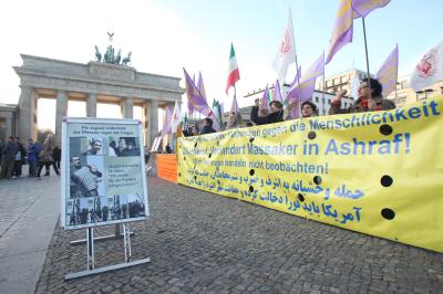 베를린 미국 대사관 앞 이란인 시위 	 04
