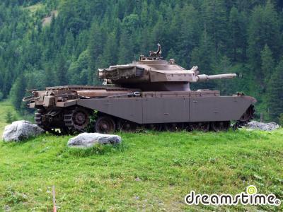 쉬스플라츠 뷔켄 군사기지 탱크 