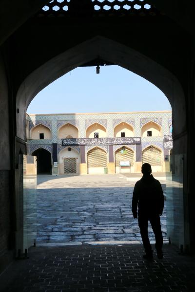 저메 모스크, 중앙광장 20