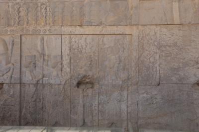 페르세폴리스, 아파다나 계단 부조 15