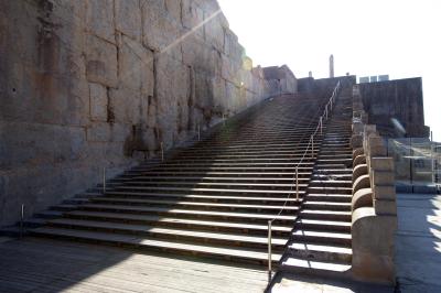 페르세폴리스, 테라스 계단 14