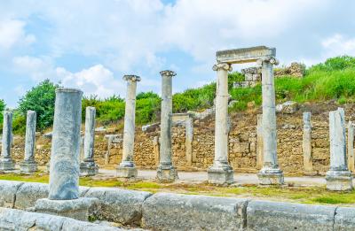 베르게 고대도시 유적 기둥 05