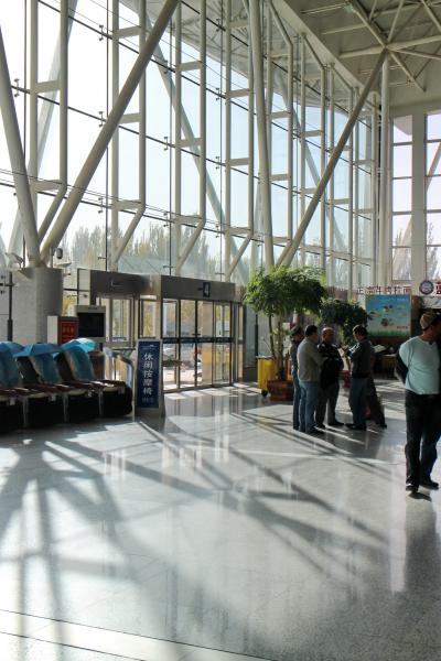 카슈가르에서 우루무치 디워푸국제공항 14