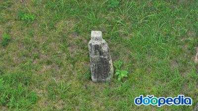 양민공 손소 및 정부인 류씨의 묘비 석인상