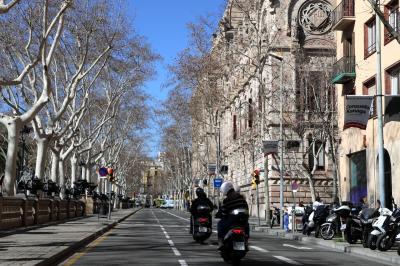 바르셀로나 시내 중심 도로 모습 07