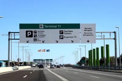 바르셀로나 도심에서 공항까지의 도로 전망 14