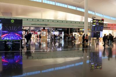 바르셀로나 엘프라트 공항, 국제 터미널 체크인구역 12
