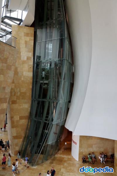 구겐하임빌바오미술관, 2층