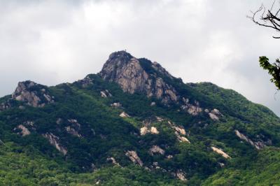 북악산 산책로에서 본 북한산