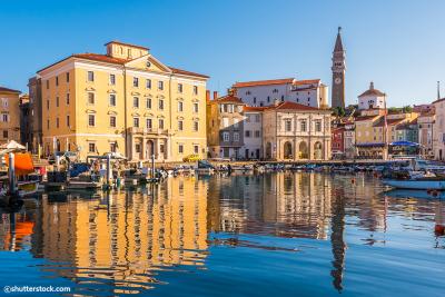 ‘아드리아해의 작은 베네치아’라는

별명으로도 불린다.
