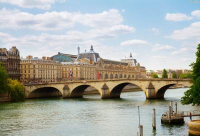[4] 주소 및 위치

1 Rue de la Légion d'Honneur, 75007 Paris, France

지하철 12호선 ‘Musée d'Orsay'역에서 하차

센강을 사이에 두고 루브르미술관과 튈르리 정원을 마주보고 있다.
