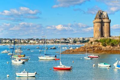 프랑스인들이 즐겨찾는 인기 휴양지

생말로(Saint-Malo)
