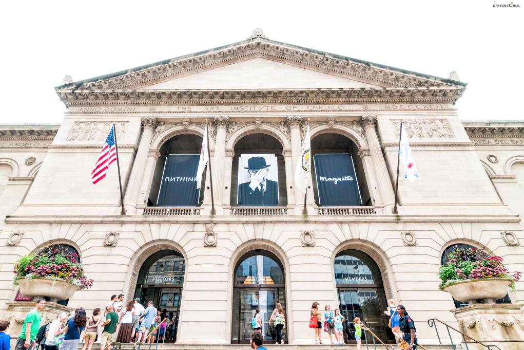 1879년 시카고 예술 아카데미(Chicago Academy of Fine Art)와 통합되었고

1882년 시카고 미술 연구소(Art Institute of Chicago)라는 현재의 이름을 가지게 된다.

그리고 이듬해 1883년 세계컬럼비아박람회장으로 사용했던 현재의 건물에 둥지를 튼다.

