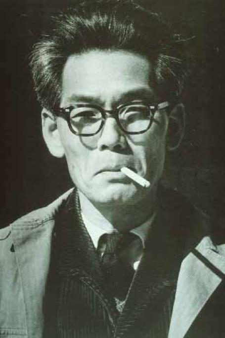 [10] 대표 소장품3

김환기(1913-1974)는 한국근현대미술을 대표하는 거장으로,

우리나라에서 최초로 추상미술을 시도한 작가이며

현재 미술경매에서 가장 높은 가격이 책정되는&nbsp;국내작가이기도 하다.

서울시립미술관은&nbsp;그의 1969년작 《Untitled (15―VII―69 #90)》을 소장하고 있다.

