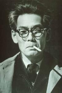 [10] 대표 소장품3

김환기(1913-1974)는 한국근현대미술을 대표하는 거장으로,

우리나라에서 최초로 추상미술을 시도한 작가이며

현재 미술경매에서 가장 높은 가격이 책정되는 국내작가이기도 하다.

서울시립미술관은 그의 1969년작 《Untitled (15―VII―69 #90)》을 소장하고 있다.
